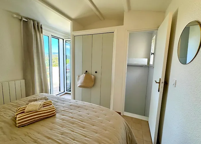 Adorable Duplex Vue 5 Min A Pied De Santa Giulia Tatil Evi *